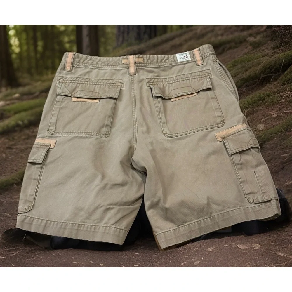 Eddie Bauer Mens 33 Cargo Shorts Beige Loose Fit Canvas Outdoor Outfitter Hiking